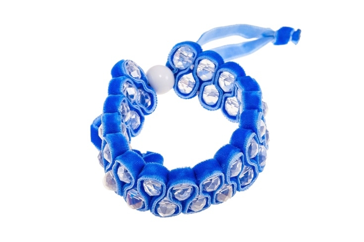 Pleciona bransoletka ze szlifowanymi koralikami