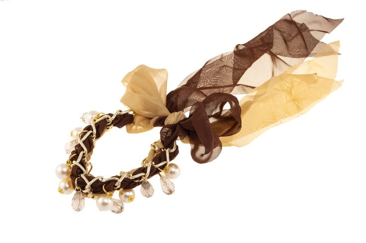 Wiązana, brązowa bransoletka