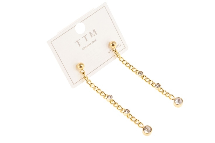 Długie, złote kolczyki