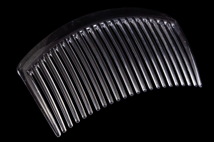 Transparentny grzebień