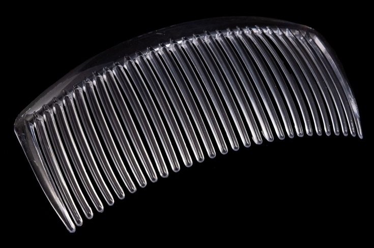Transparentny grzebień