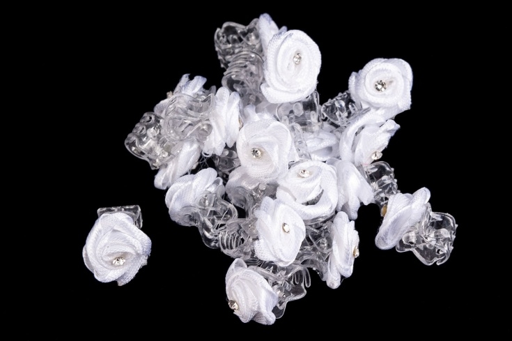 Mini szczęka z białą różyczką