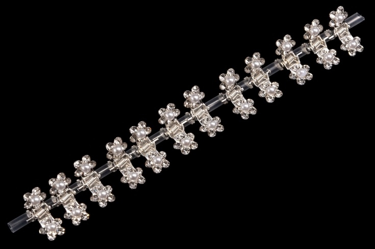 Ozdobne spinki z kwiatuszkami