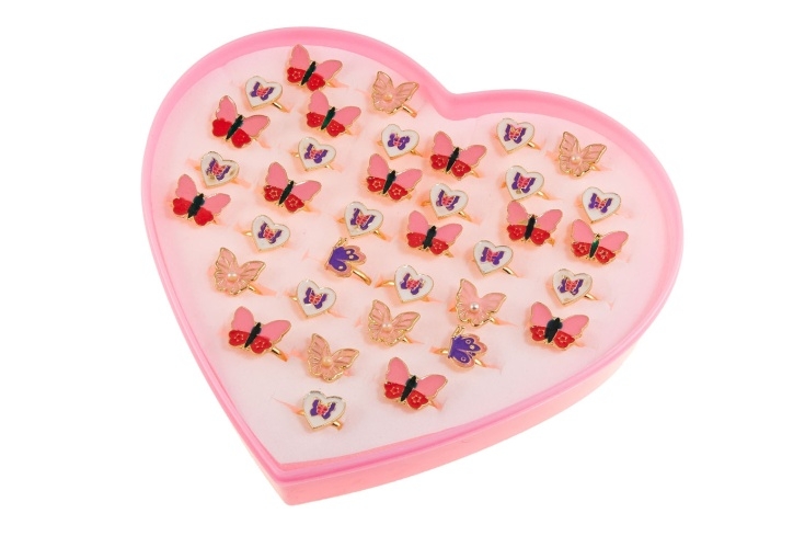 Kolorowe pierścionki z motylkami