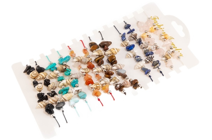 Kolorowe bransoletki z muszelkami