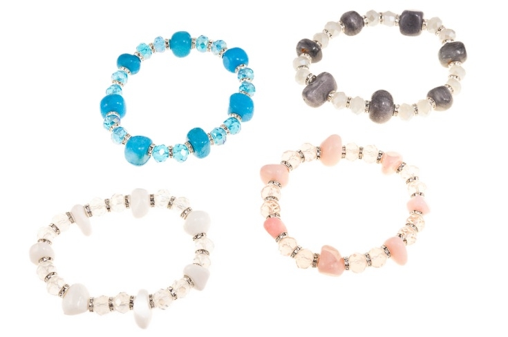 Bransoletki z kamyczkami