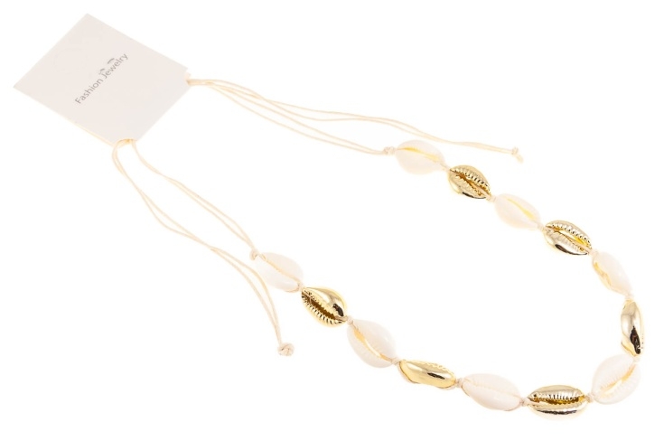 Kremowy naszyjnik z muszelkami