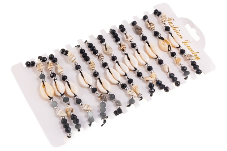 Bransoletki z muszelkami