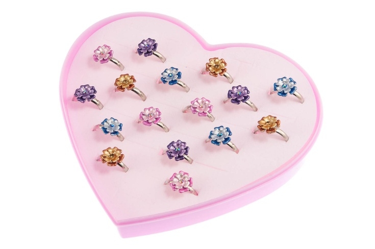 Pierścionki z kwiatkami