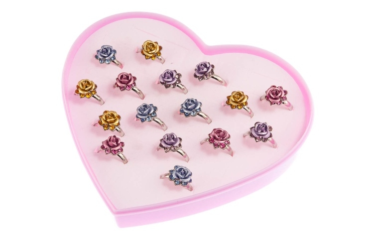 Pierścionki z kwiatkami