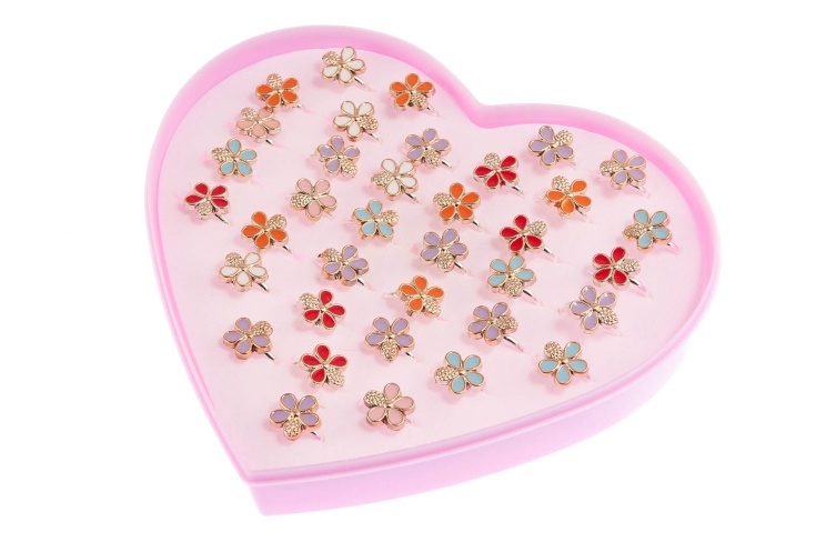 Pierścionki z kwiatkami