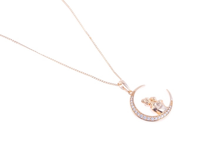 Elegancki, złoty naszyjnik